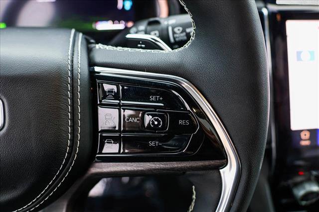 Used 2022 Jeep Grand Cherokee Overland image 16