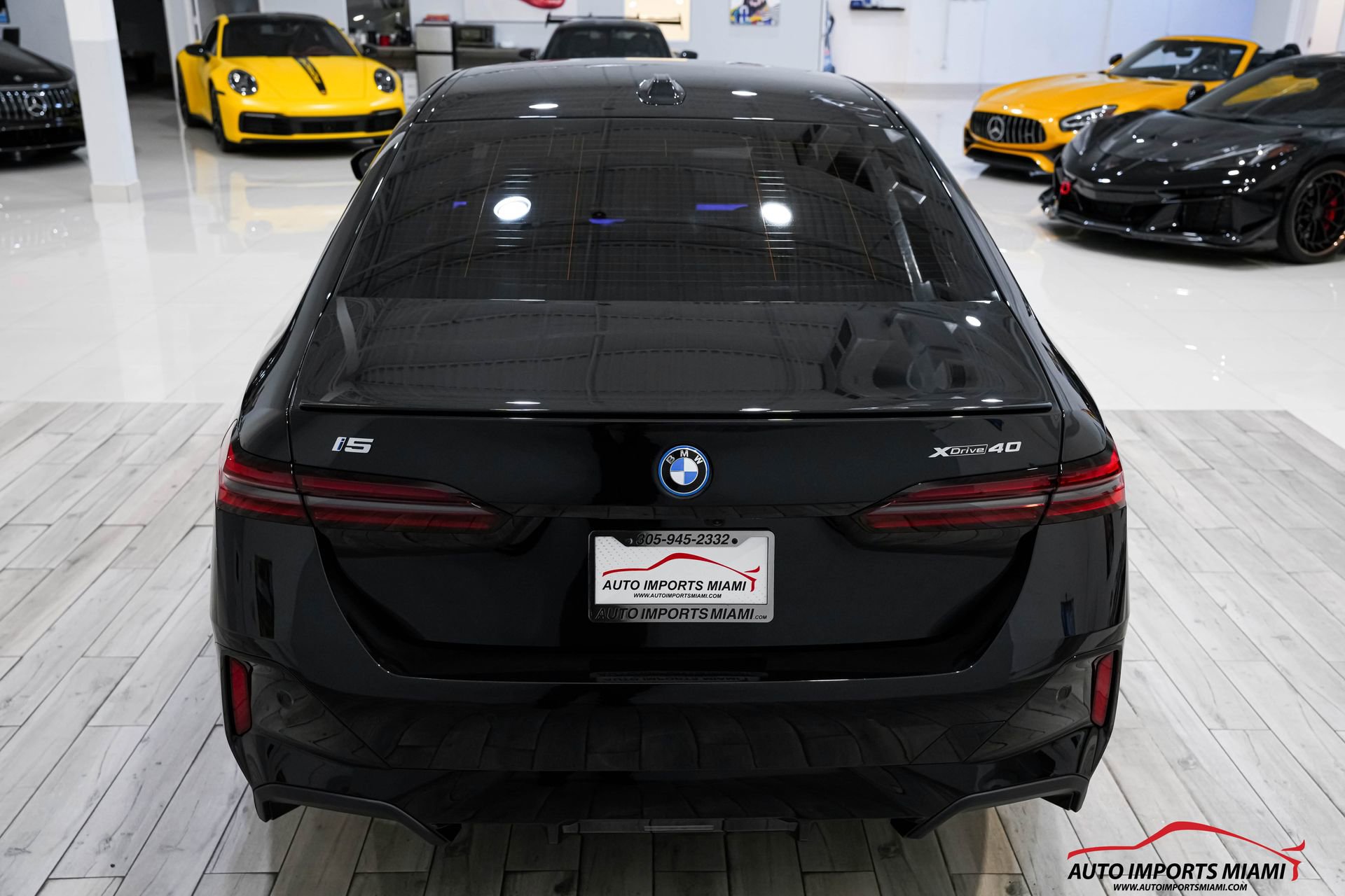Used 2025 BMW i5 xDrive40 w/ M Sport Package AWD/4WD image 18