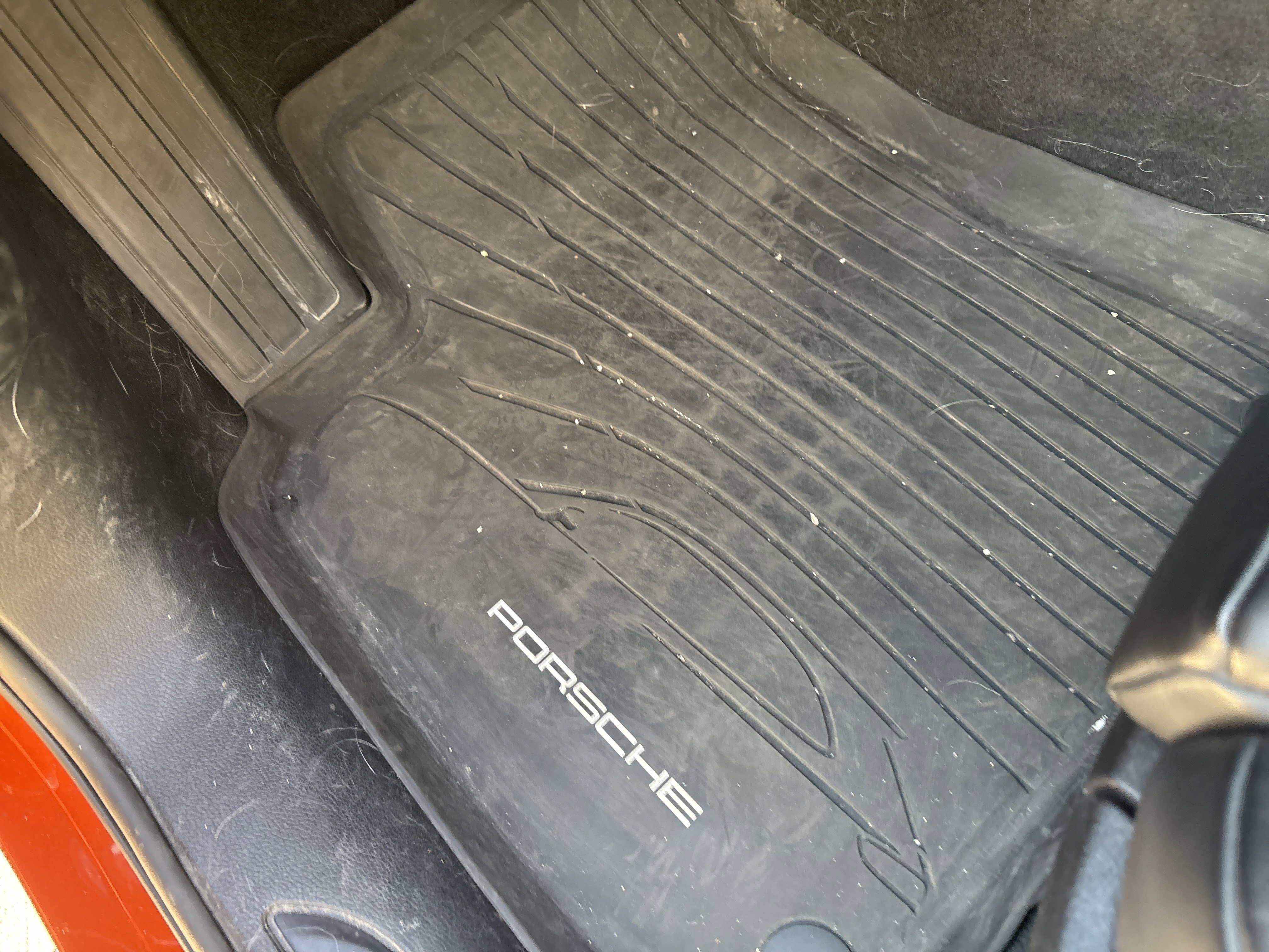 Used 2024 Porsche Macan Turbo image 17