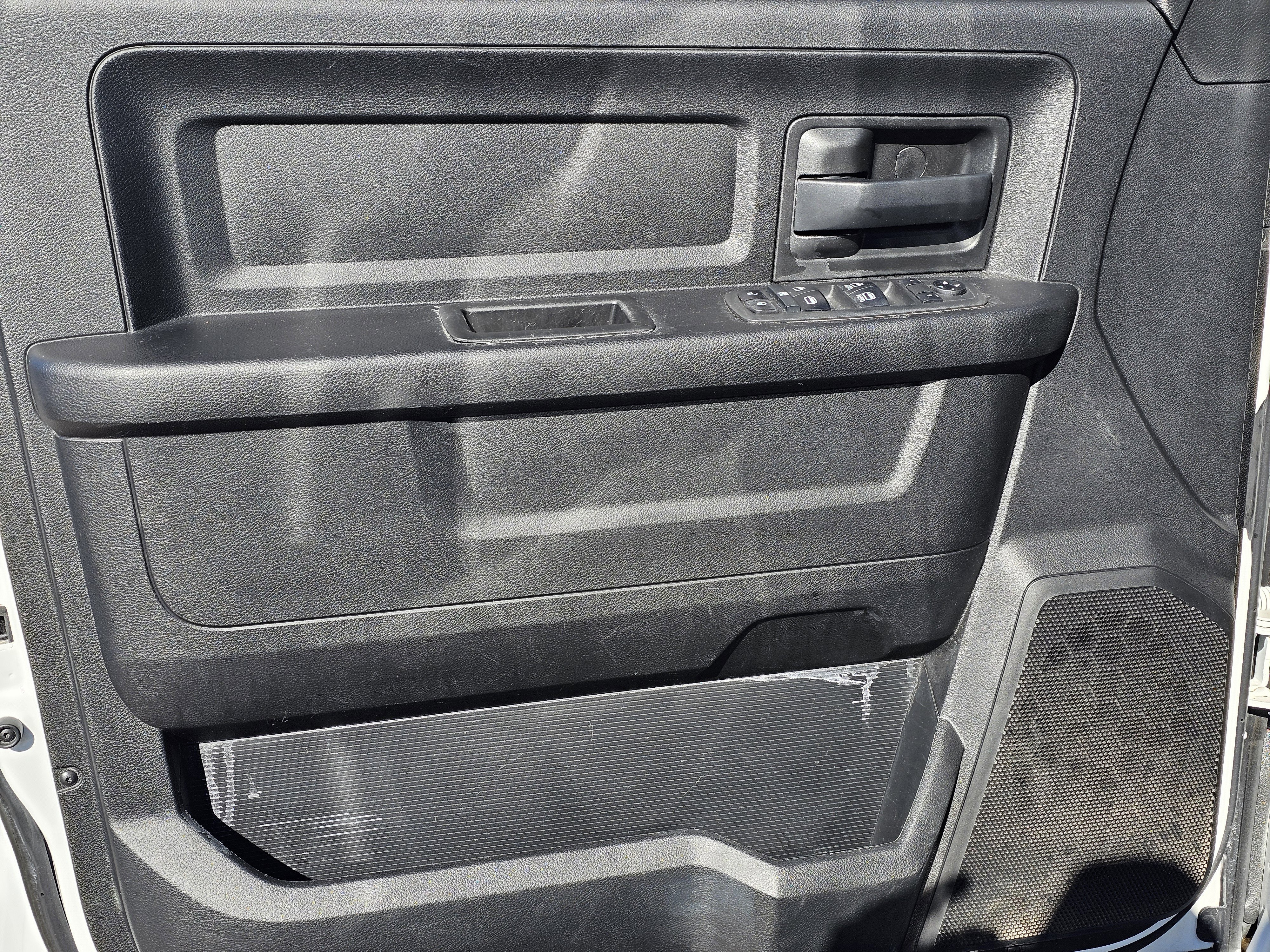 Used 2020 RAM 2500 Tradesman w/ Chrome Appearance Group image 15