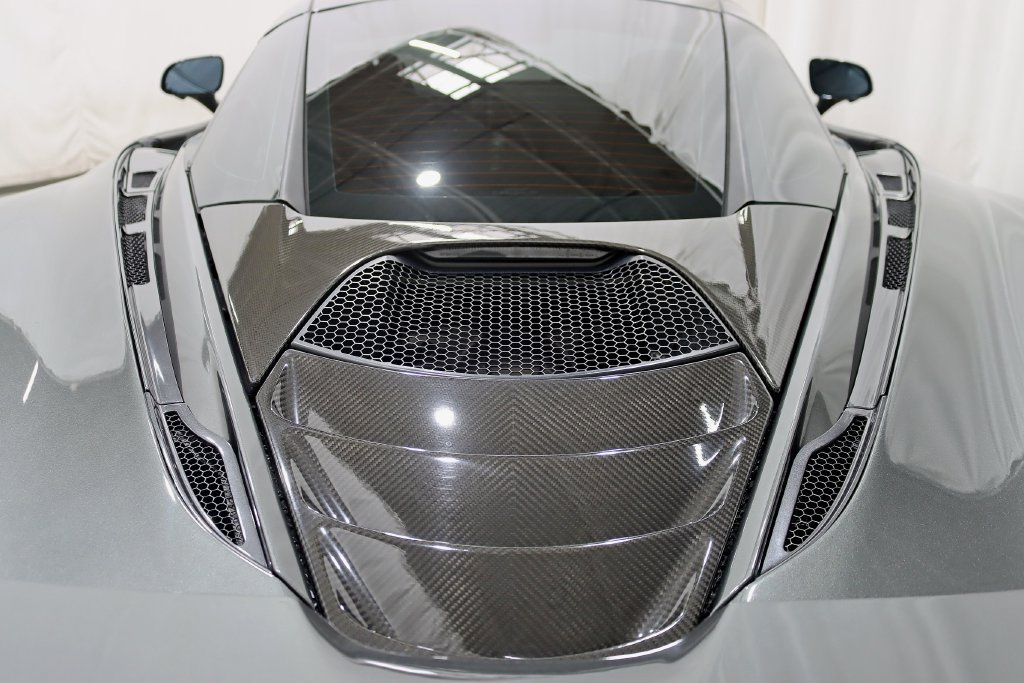 Used 2018 McLaren 720S Performance RWD image 25
