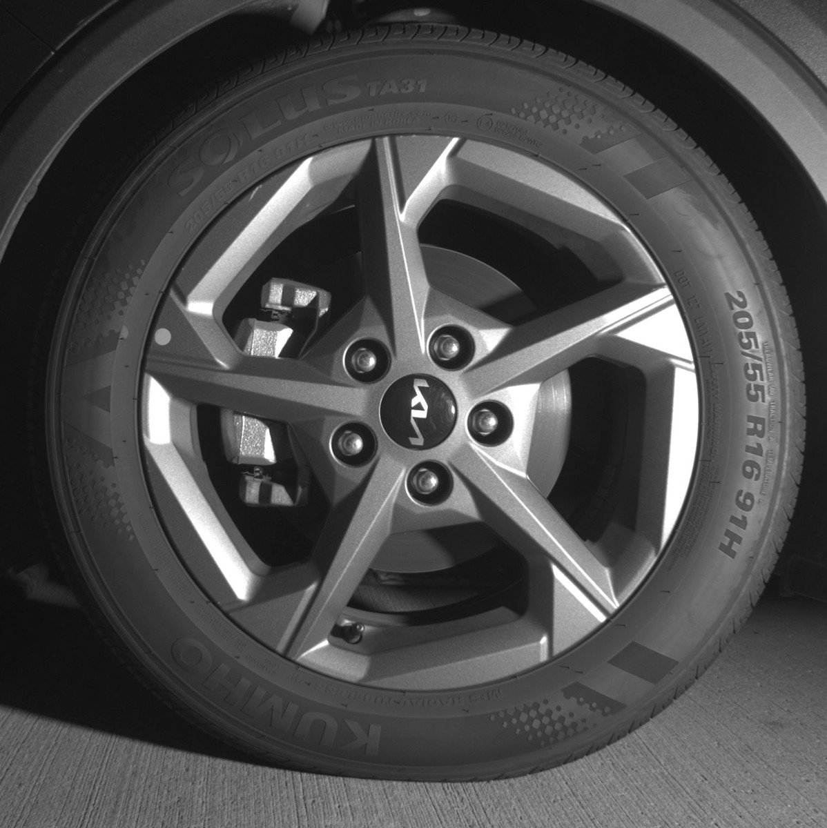 Used 2025 Kia K4 LXS image 12