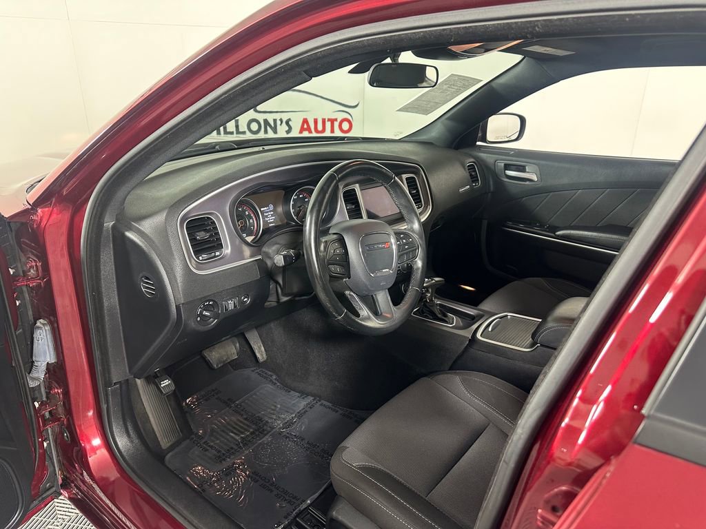 Used 2020 Dodge Charger SXT RWD image 15