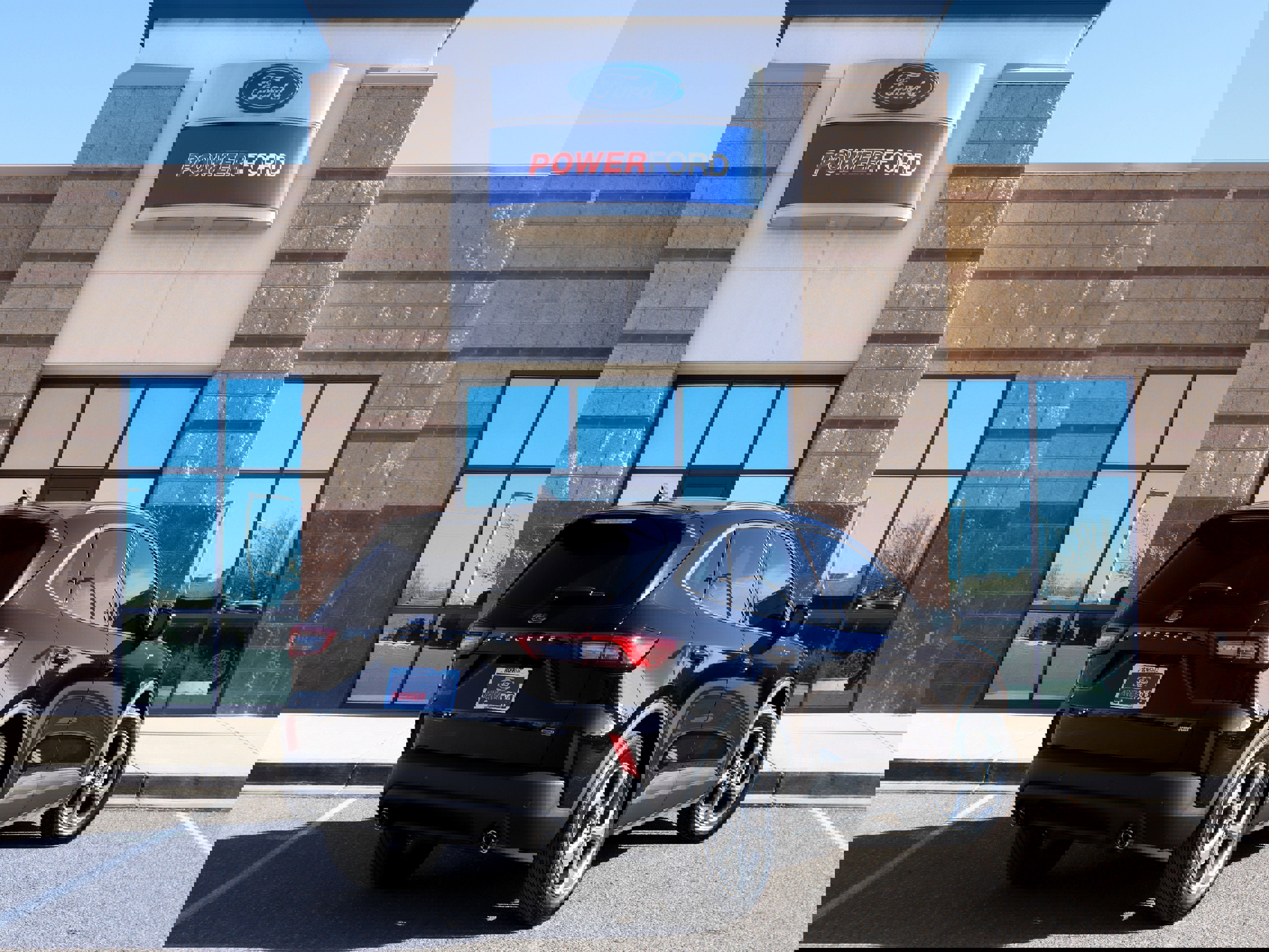 New 2025 Ford Escape ST-Line w/ Equipment Group 301A image 6