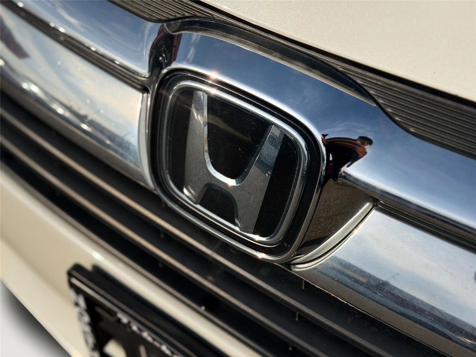 Used 2020 Honda Odyssey Elite image 31