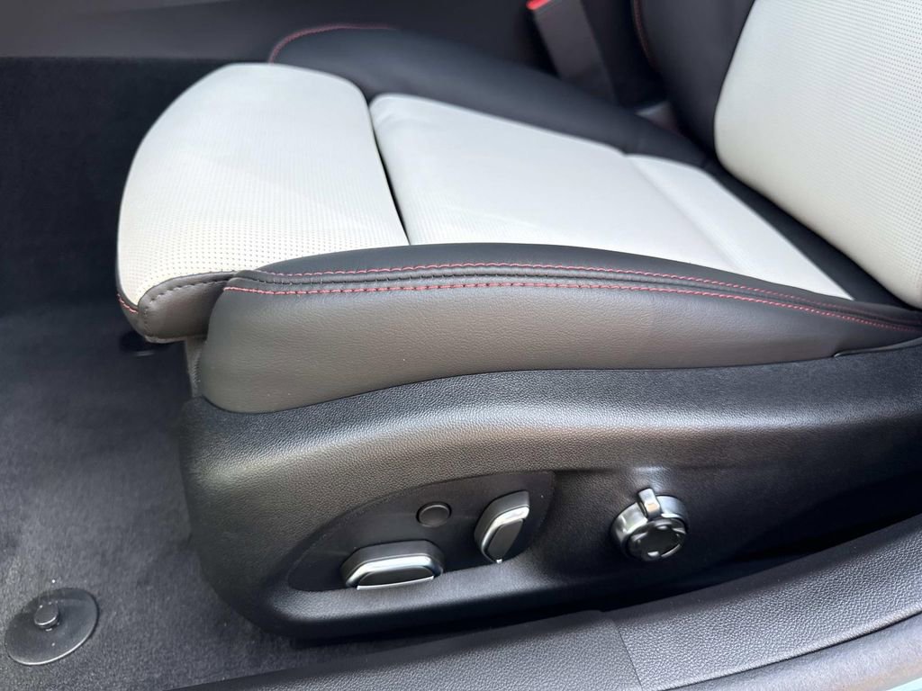 New 2026 Cadillac CT5 V w/ LPO, ONYX Package AWD/4WD image 20