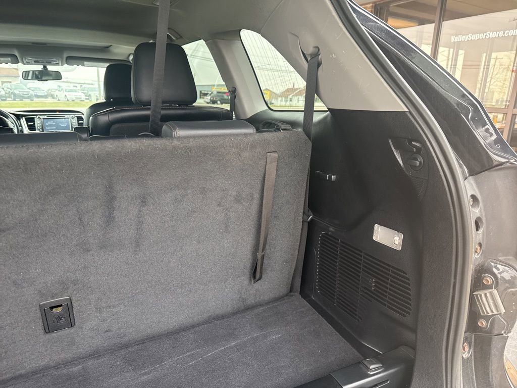 Used 2016 Toyota Highlander Limited image 31