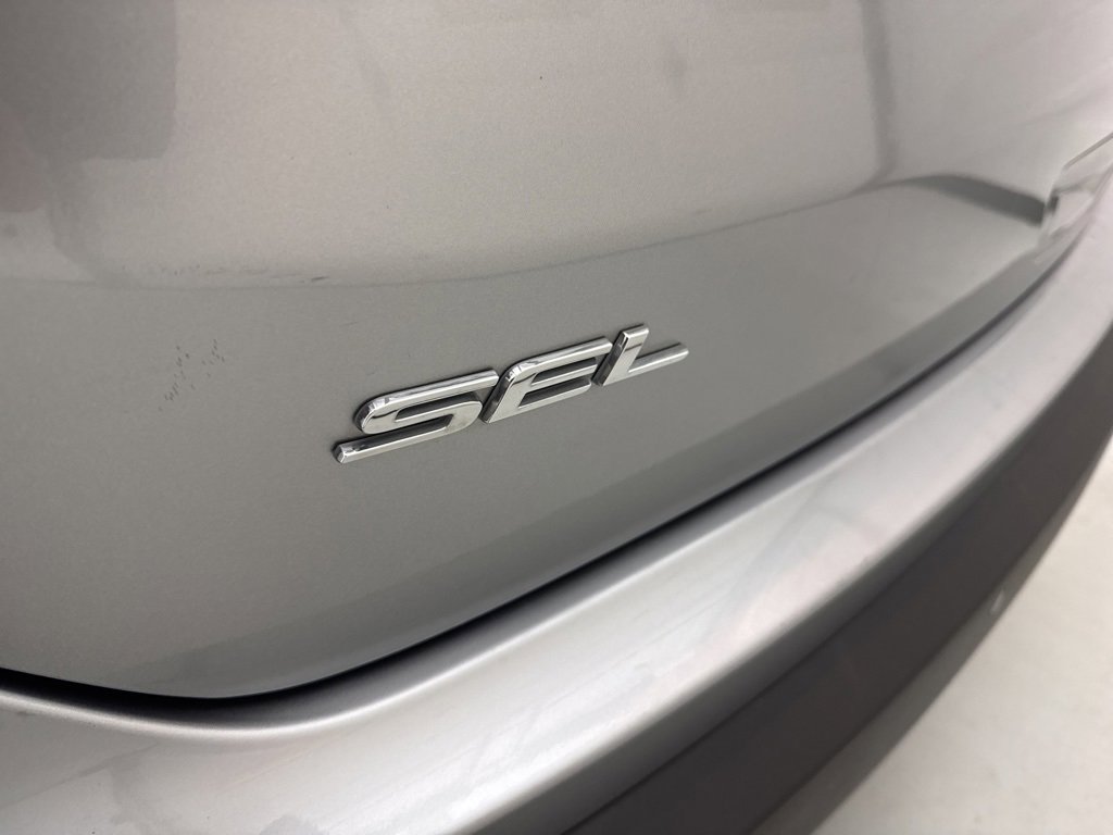 Used 2021 Ford Edge SEL image 14