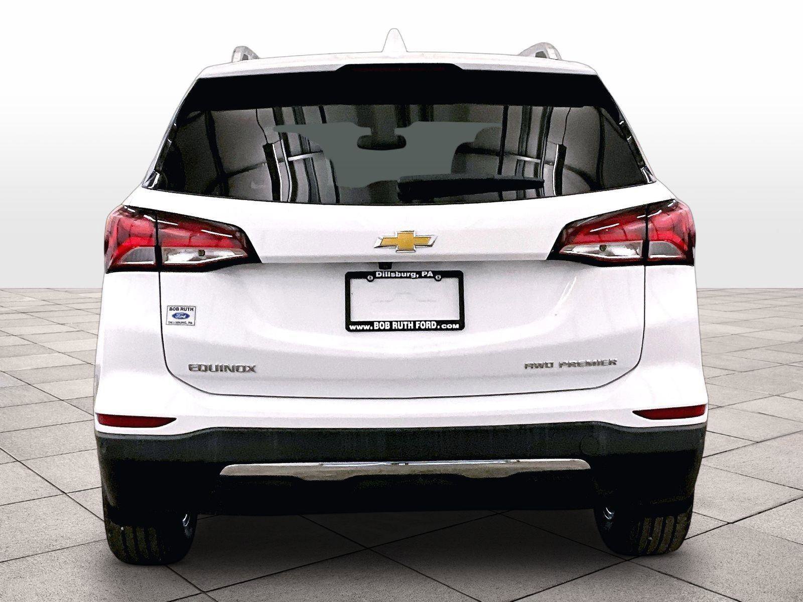 Used 2023 Chevrolet Equinox Premier AWD/4WD image 4