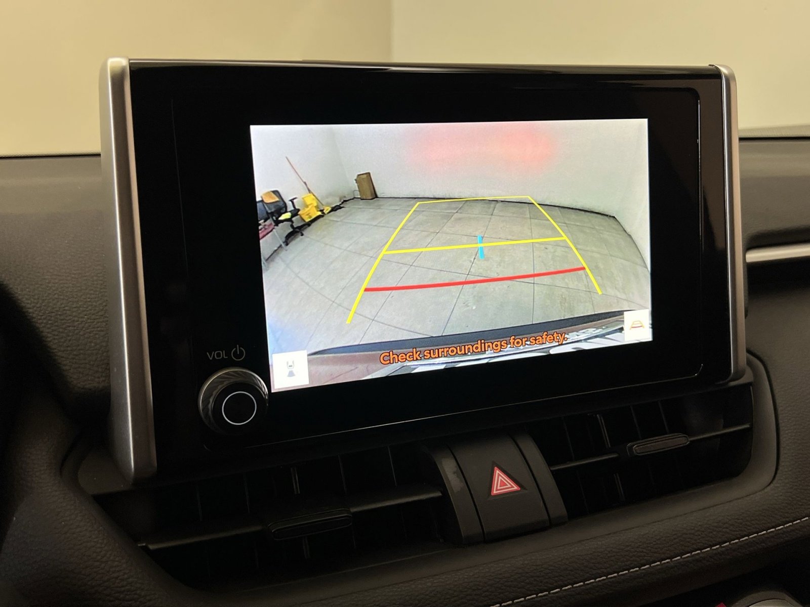 Used 2024 Toyota RAV4 LE AWD/4WD image 18