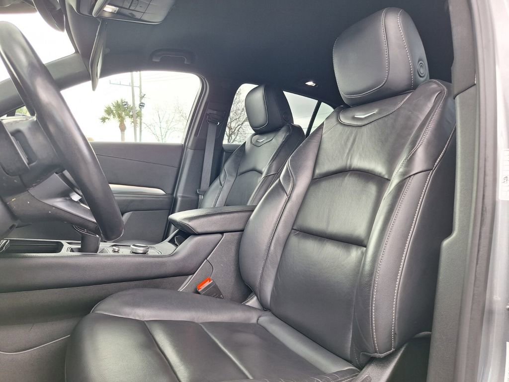 Used 2023 Cadillac XT4 Premium Luxury image 22