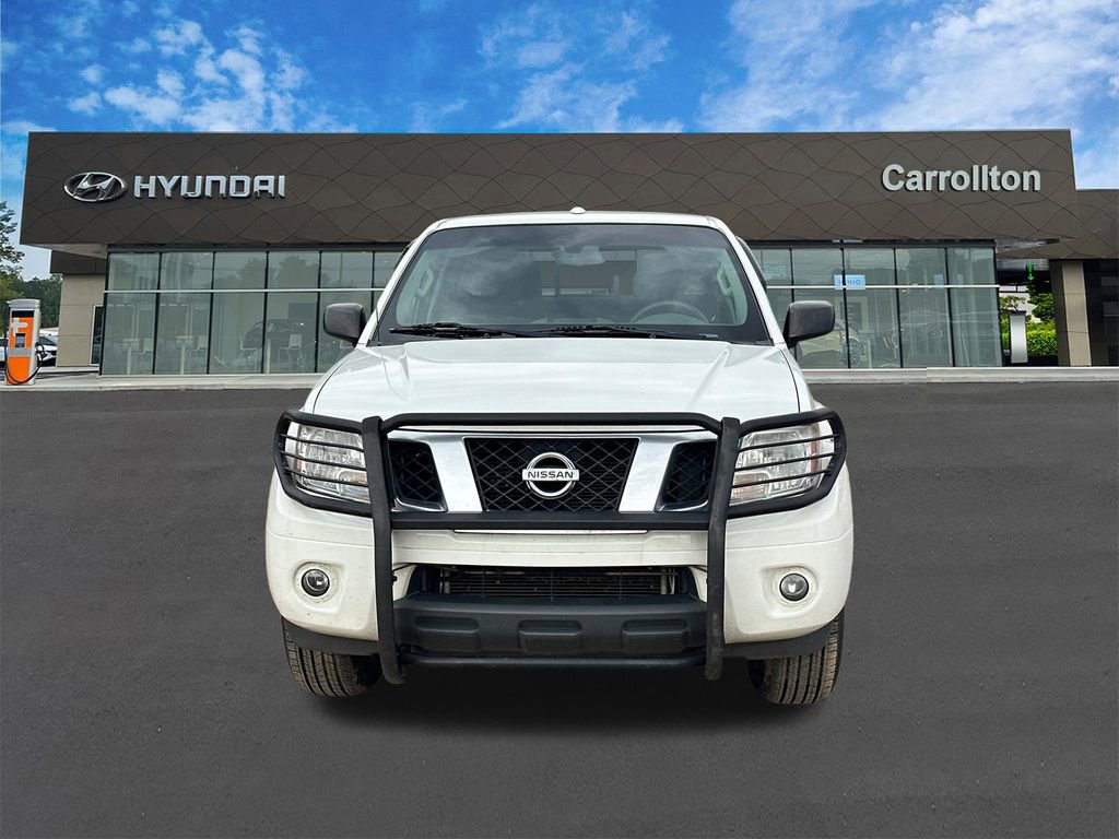 Used 2015 Nissan Frontier Desert Runner image 2