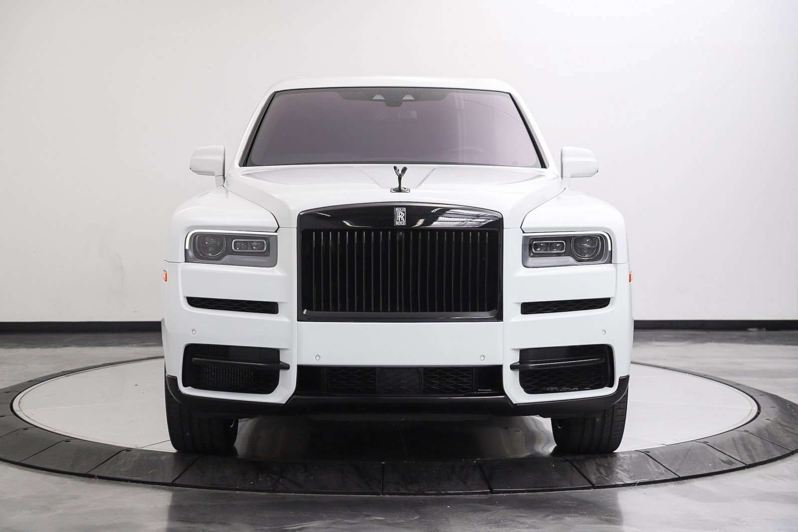 Used 2023 Rolls-Royce Cullinan AWD/4WD image 11