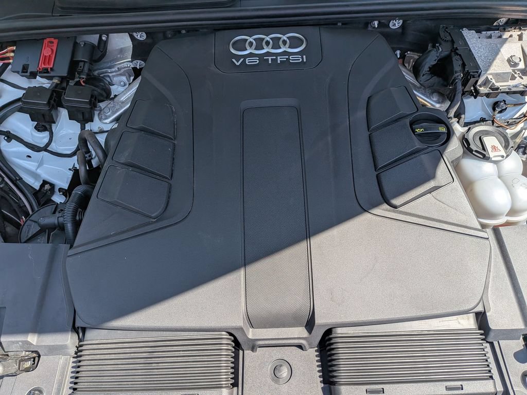 Used 2018 Audi Q7 3.0T Premium Plus w/ Premium Plus Package AWD/4WD image 38