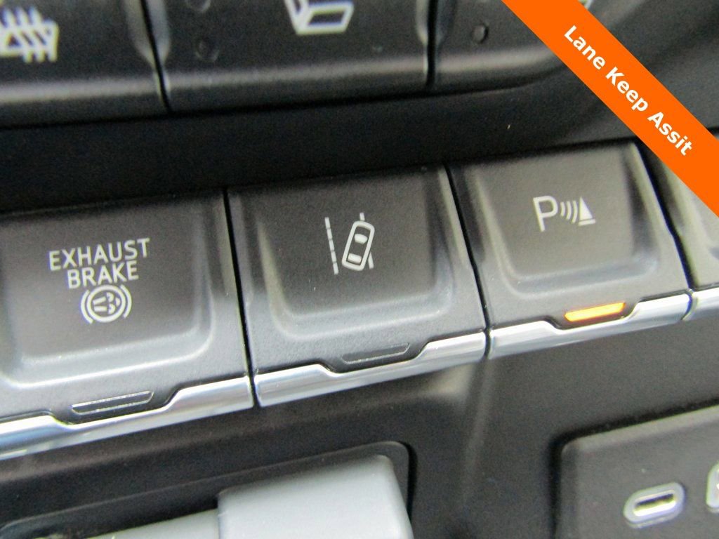 Used 2023 GMC Sierra 3500 Denali w/ Denali Ultimate Package image 22