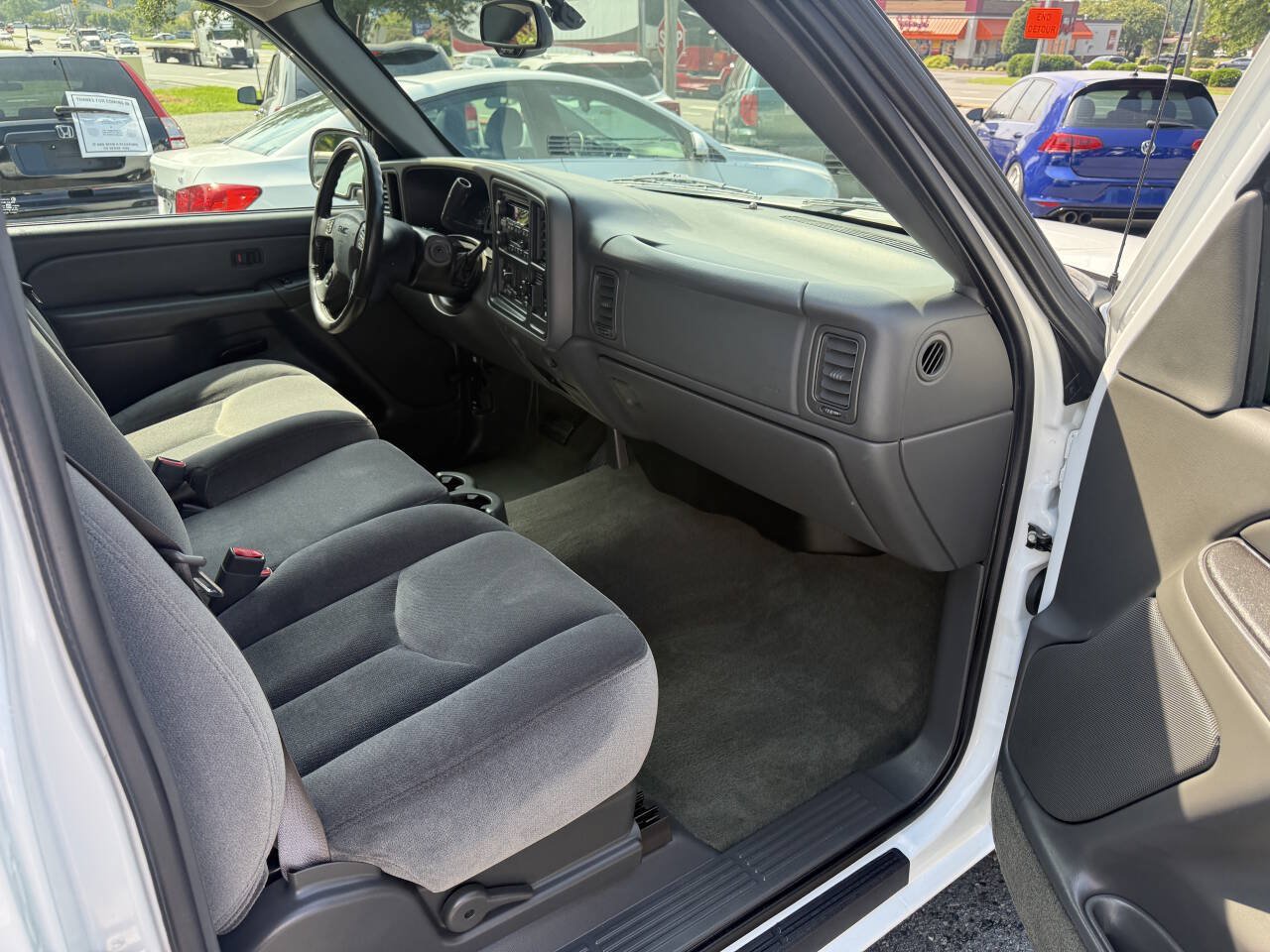 Used 2004 GMC Sierra 1500 SLE w/ Light Duty Power Package RWD image 11