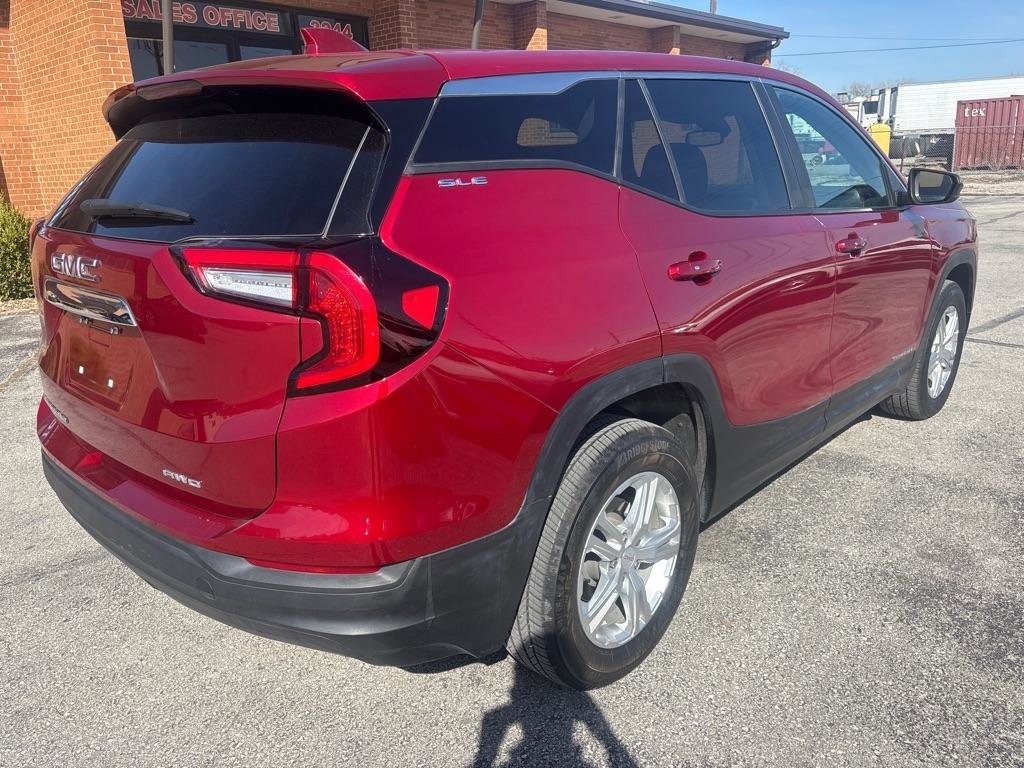Used 2024 GMC Terrain SLE AWD/4WD image 7