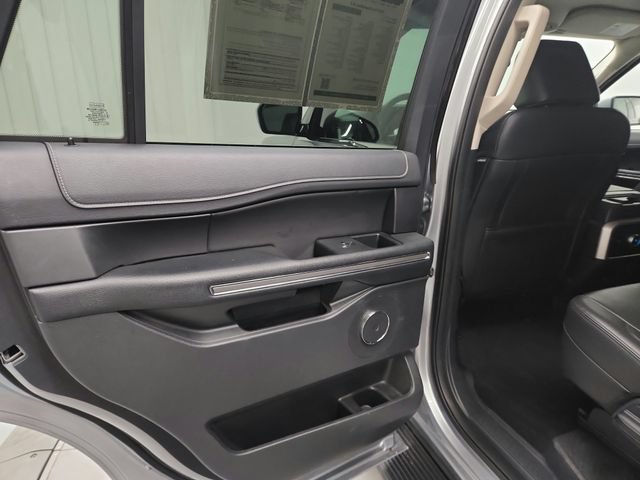 Used 2024 Ford Expedition XLT RWD image 23