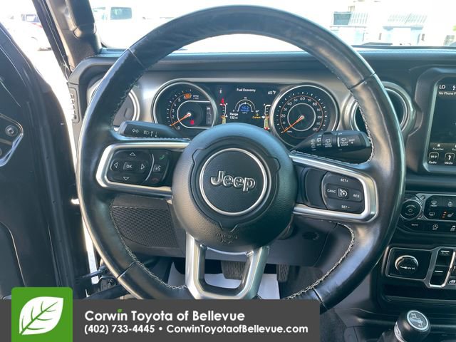 Used 2018 Jeep Wrangler Unlimited Sahara AWD/4WD image 22