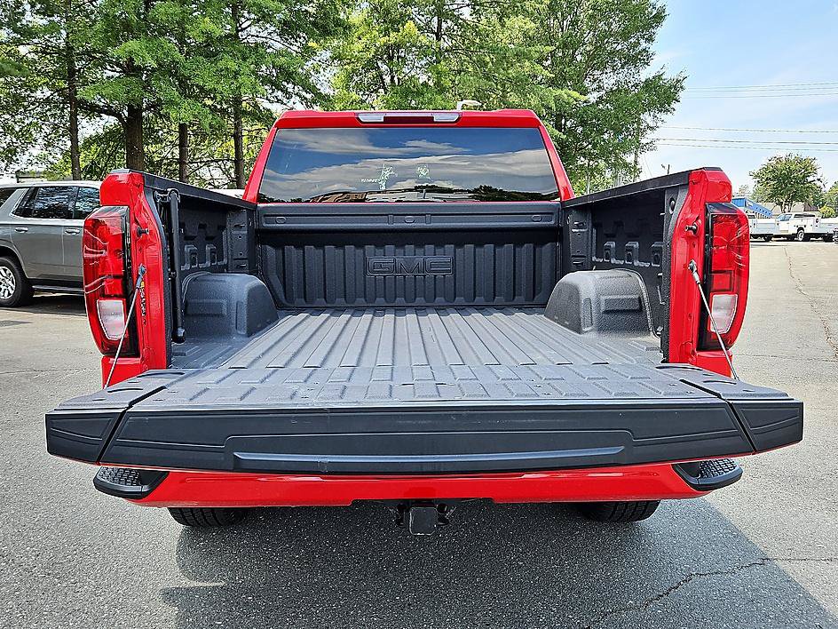Used 2024 GMC Sierra 1500 Elevation AWD/4WD image 5