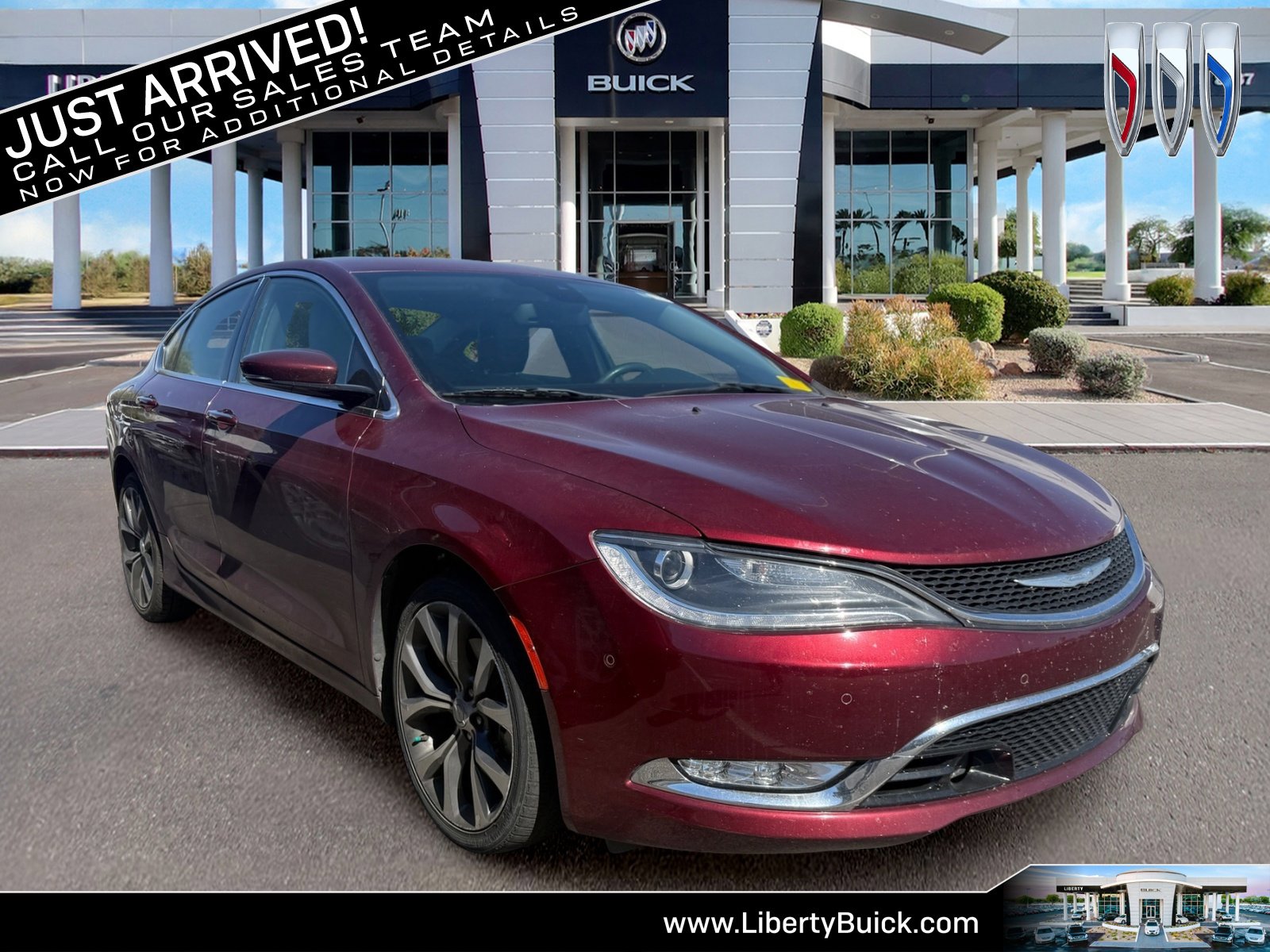 Used 2015 Chrysler 200 C w/ Navigation & Sound Group I FWD image 1
