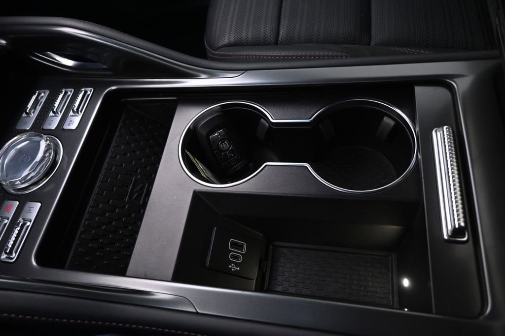 Used 2024 Lincoln Nautilus Reserve w/ Equipment Group 202A AWD/4WD image 30