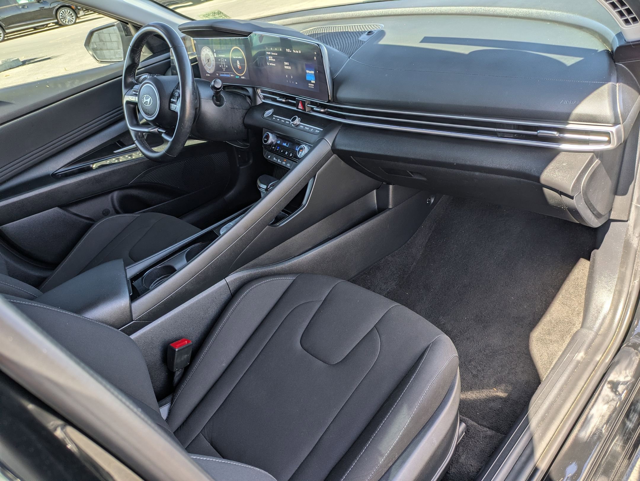 Certified 2024 Hyundai Elantra SEL w/ Convenience Package FWD image 10