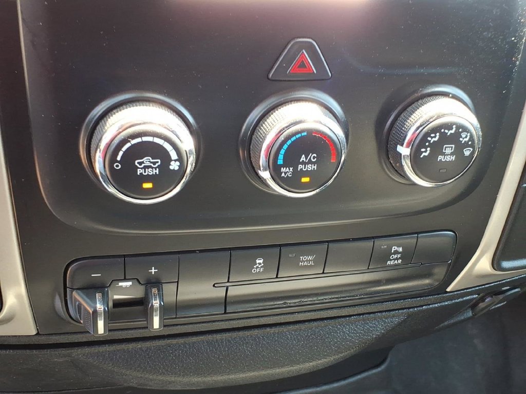 Used 2020 RAM 1500 Warlock AWD/4WD image 18