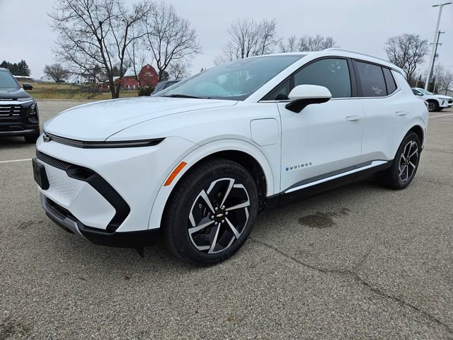 Used 2025 Chevrolet Equinox EV LT image 3