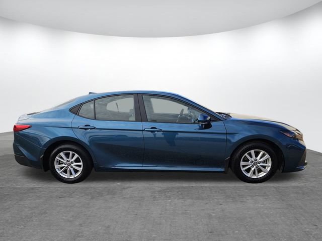 Used 2025 Toyota Camry LE w/ Convenience Package image 3