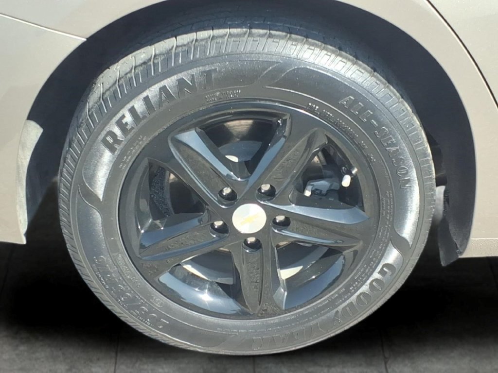 Used 2024 Chevrolet Malibu LS FWD image 9