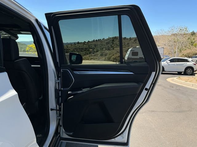 Used 2025 Cadillac Escalade Sport w/ LPO, ONYX Package AWD/4WD image 24