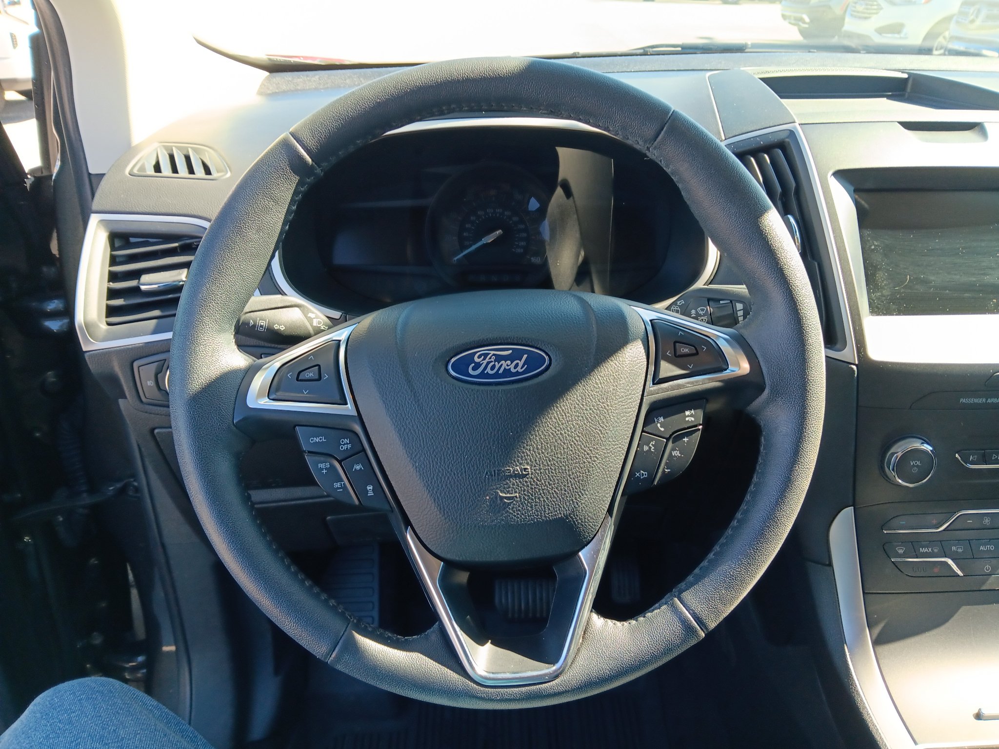 Used 2020 Ford Edge SEL w/ Convenience Package FWD image 6