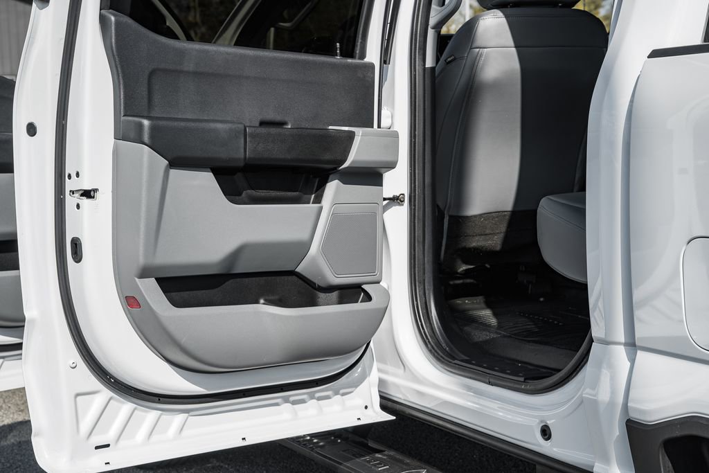 Used 2024 Ford F250 XL w/ Snow Plow Prep Package image 36