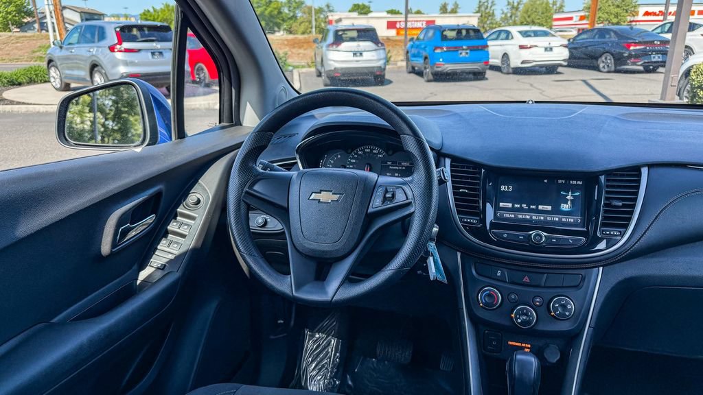 Used 2017 Chevrolet Trax LS AWD/4WD image 15