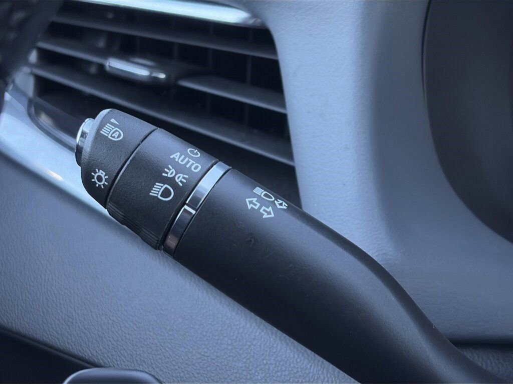 Used 2024 Buick Enclave Premium image 19