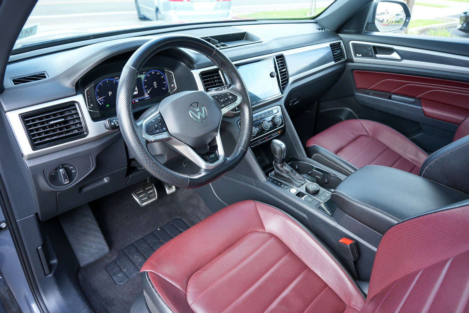 Used 2021 Volkswagen Atlas Cross Sport SEL Premium image 14