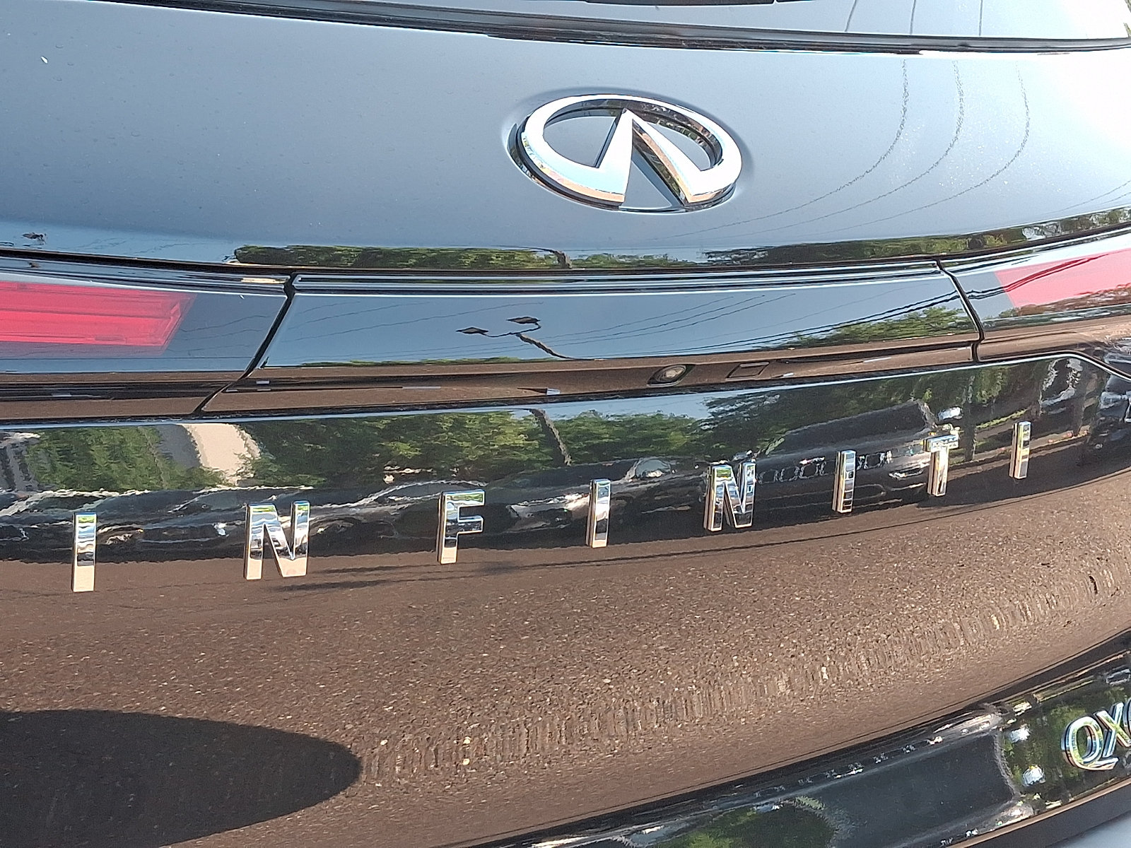 Certified 2023 INFINITI QX60 Luxe AWD/4WD image 32