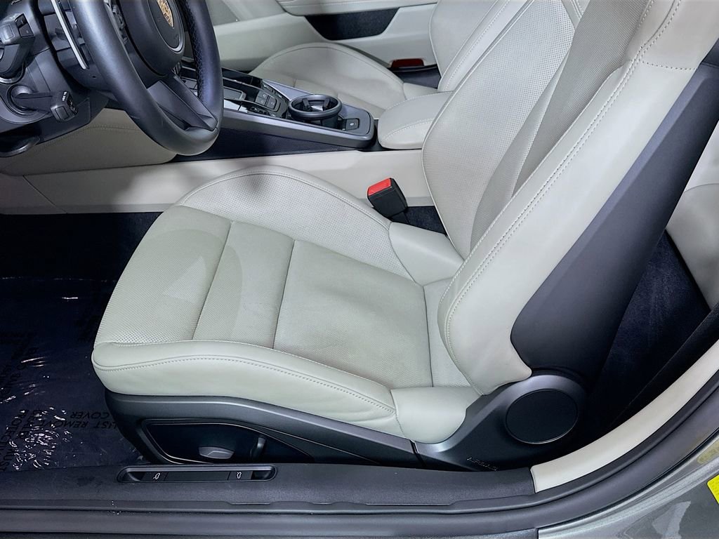 Used 2022 Porsche 911 Carrera image 22