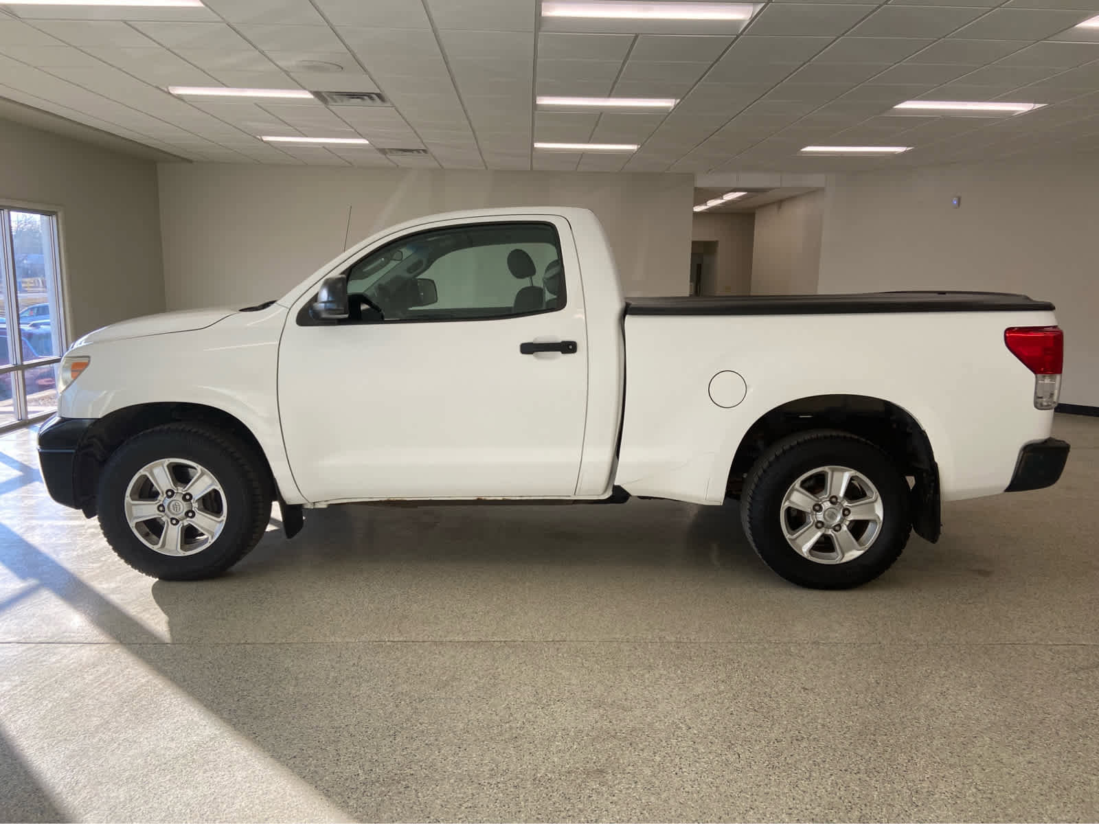 Used 2010 Toyota Tundra 2WD Regular Cab image 9