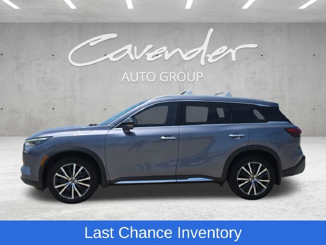 Used 2023 INFINITI QX60 Sensory w/ Cargo Package AWD/4WD image 14