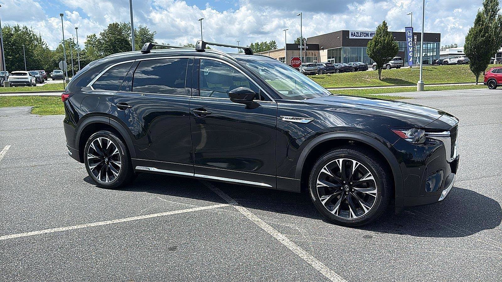 Used 2024 MAZDA CX-90 Plug-In Hybrid w/ Premium Pkg AWD/4WD image 2