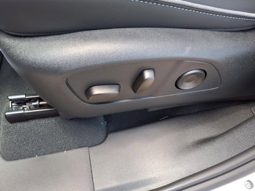 New 2025 Chevrolet Silverado EV LT image 41