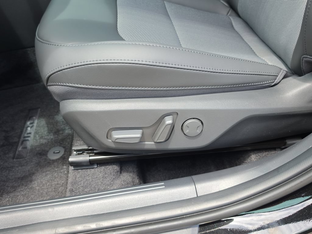 New 2026 Kia Niro EX FWD image 20