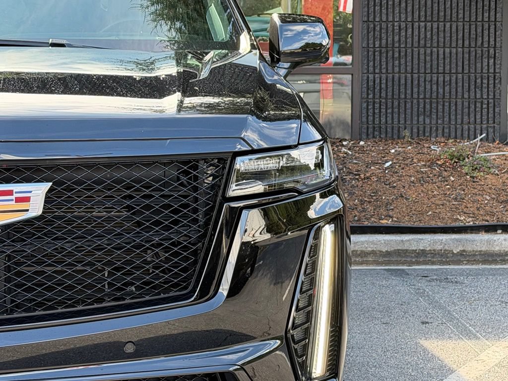 Used 2023 Cadillac Escalade V AWD/4WD image 5