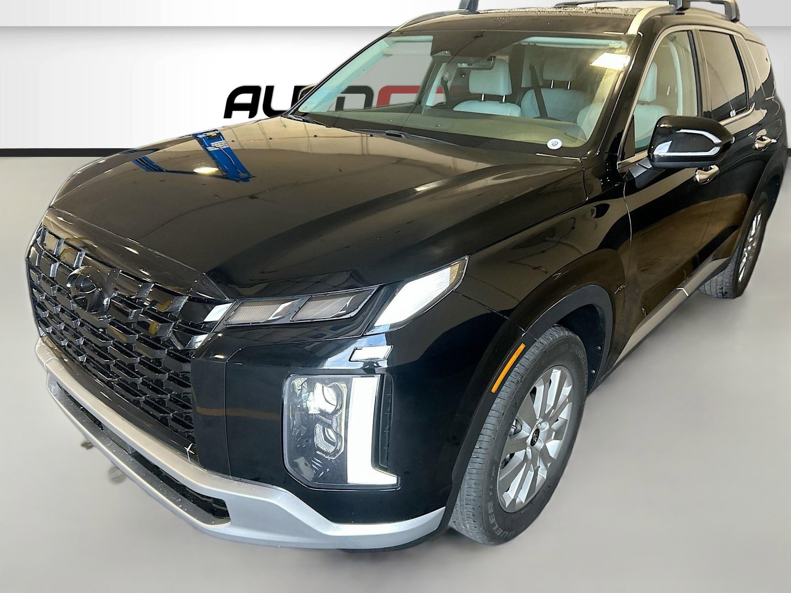 Used 2023 Hyundai Palisade SEL image 3