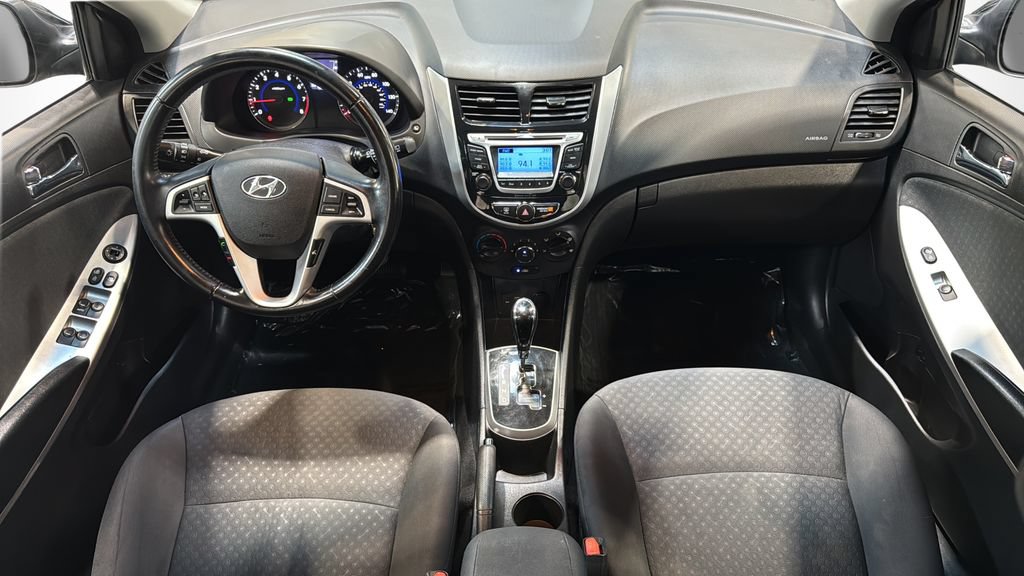 Used 2014 Hyundai Accent SE FWD image 18