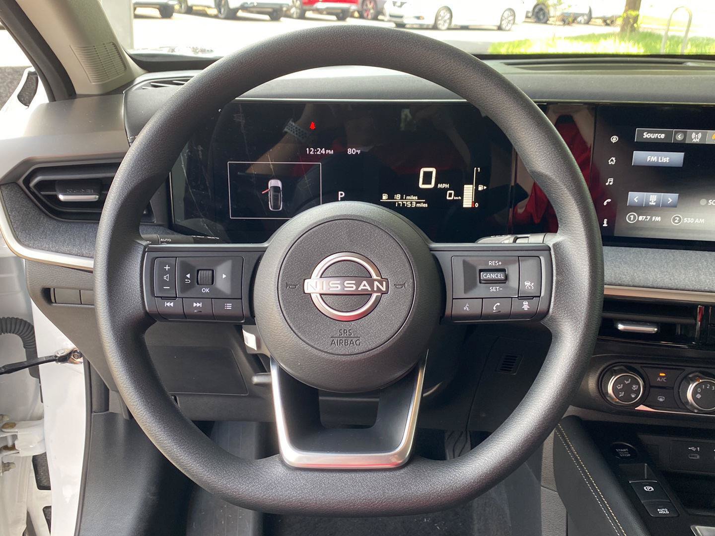 Certified 2025 Nissan Kicks SV AWD/4WD image 31