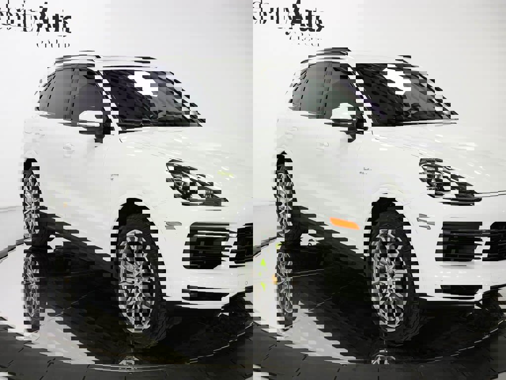 Used 2023 Porsche Cayenne Platinum Edition image 10