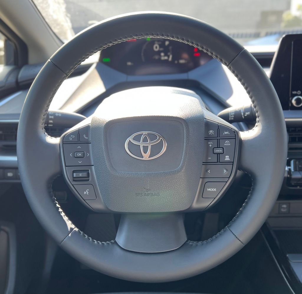 New 2026 Toyota Prius LE FWD image 34